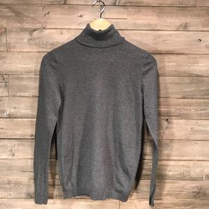 Gap Gray Turtleneck Sweater